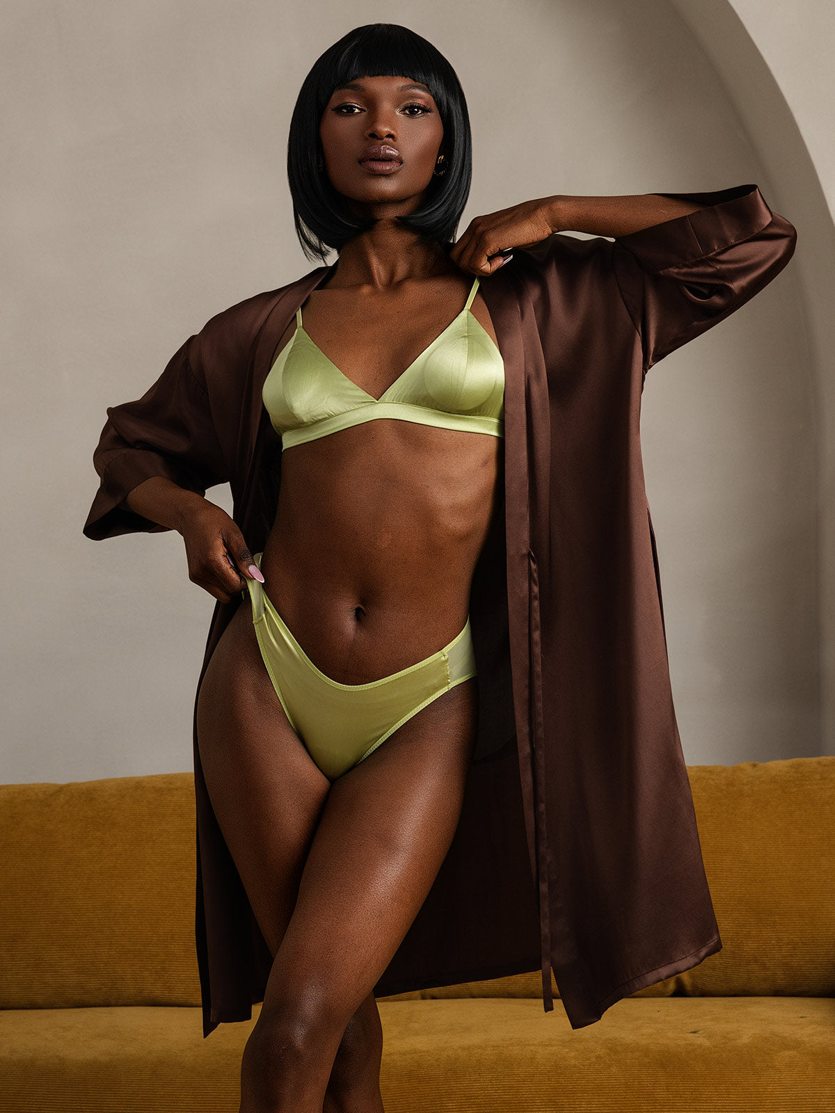 Kimono Peignoir Portefeuille Ceinturée en Pure Soie pour Femme