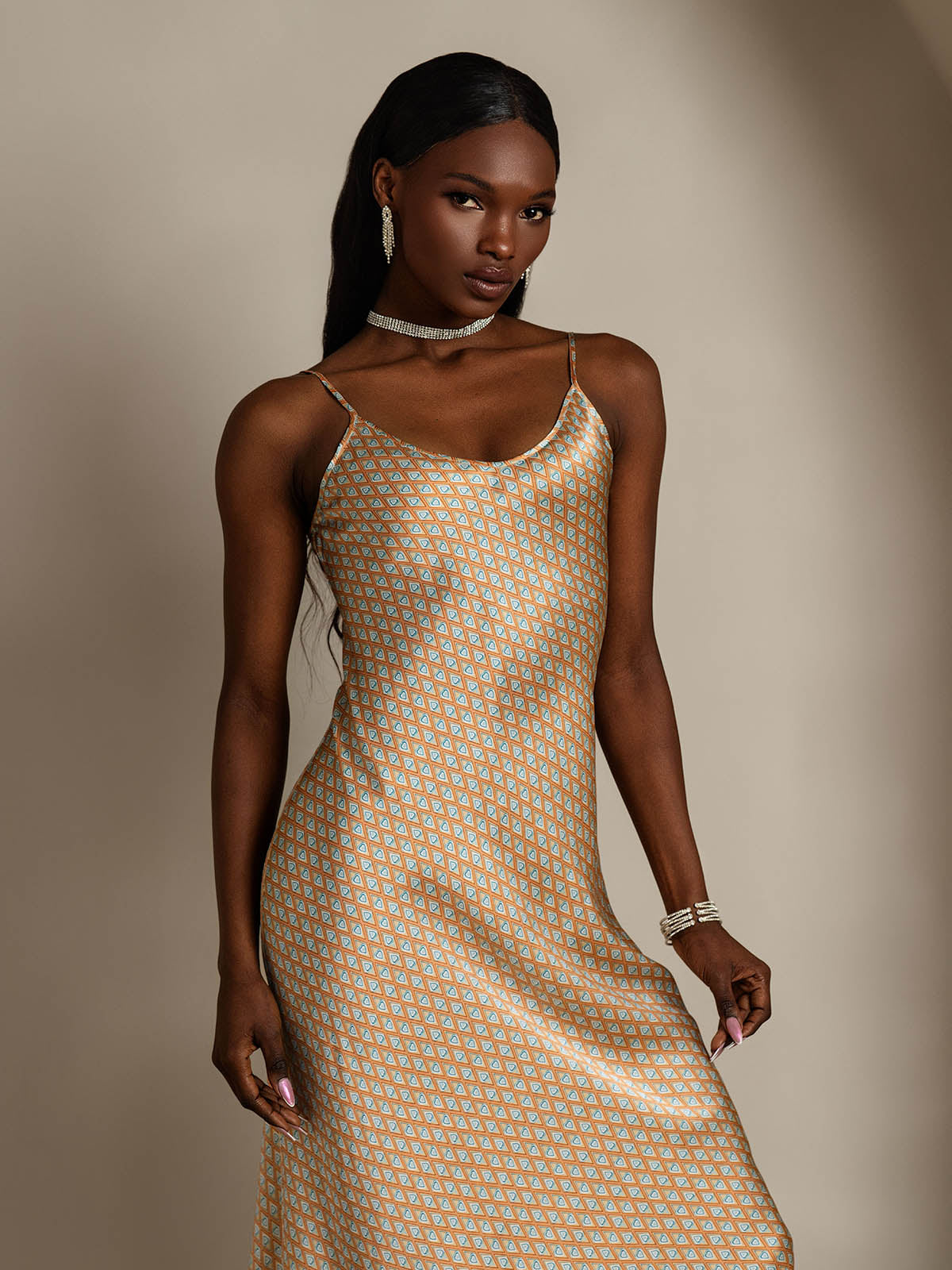 Robe Longue en Soie avec Bretelles Spaghetti