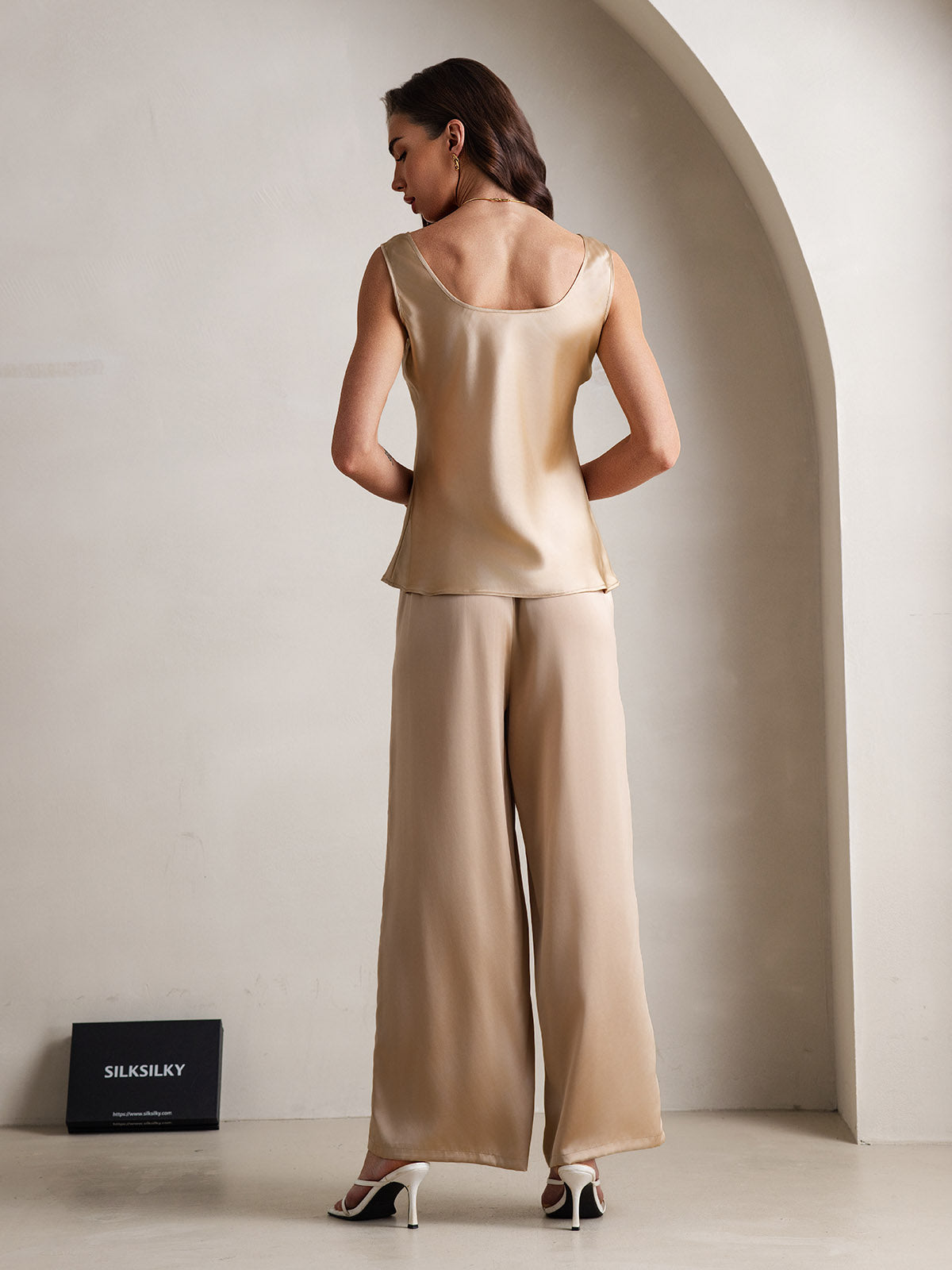 Ensemble pyjama en soie pure avec camisole et pantalon large