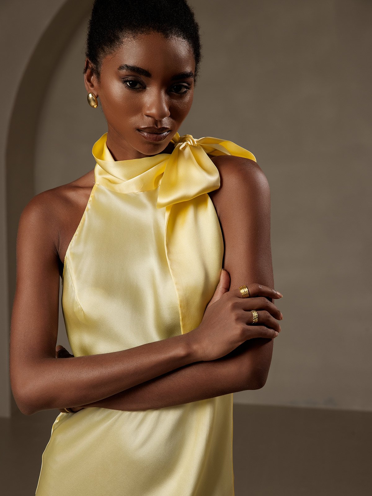 19Momme Soie Nouer Col Maxi Robe