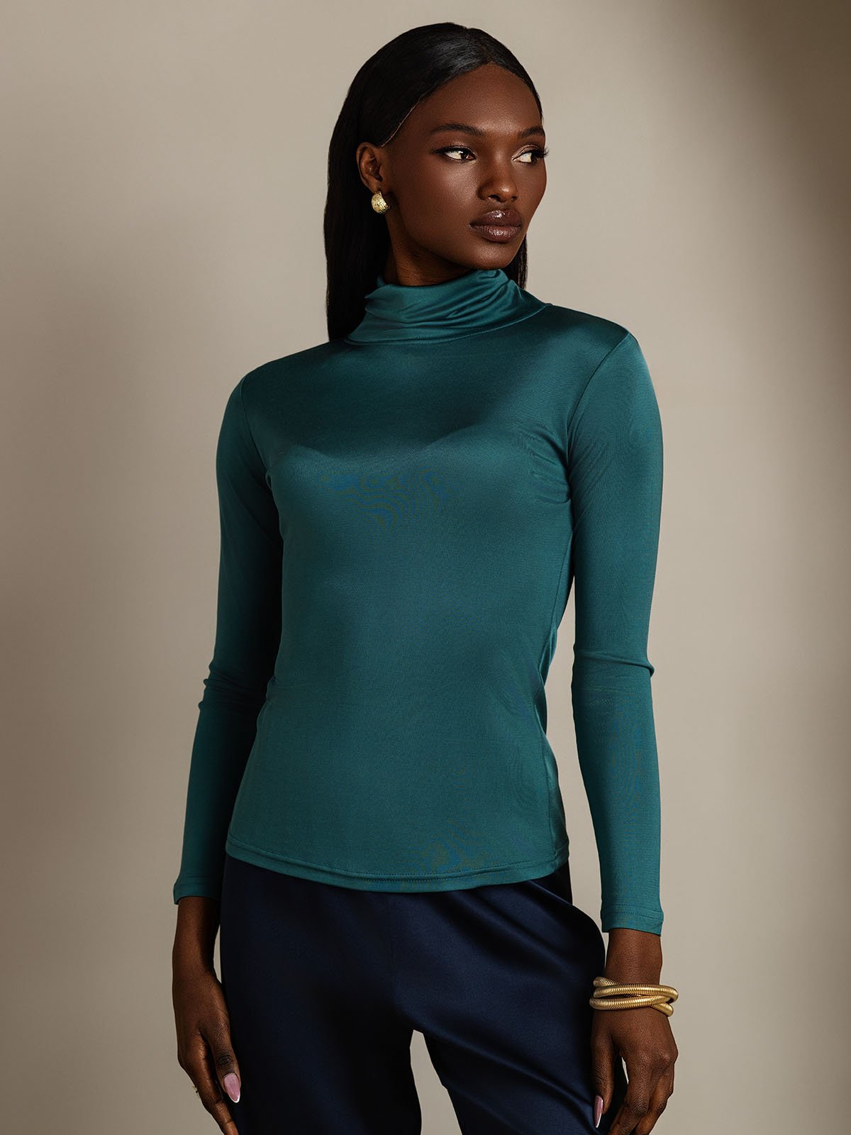 Haut à col montant en mélange de soie à manches longues T-shirt