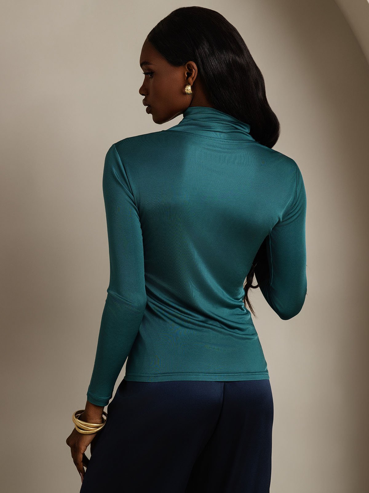 Haut à col montant en mélange de soie à manches longues T-shirt