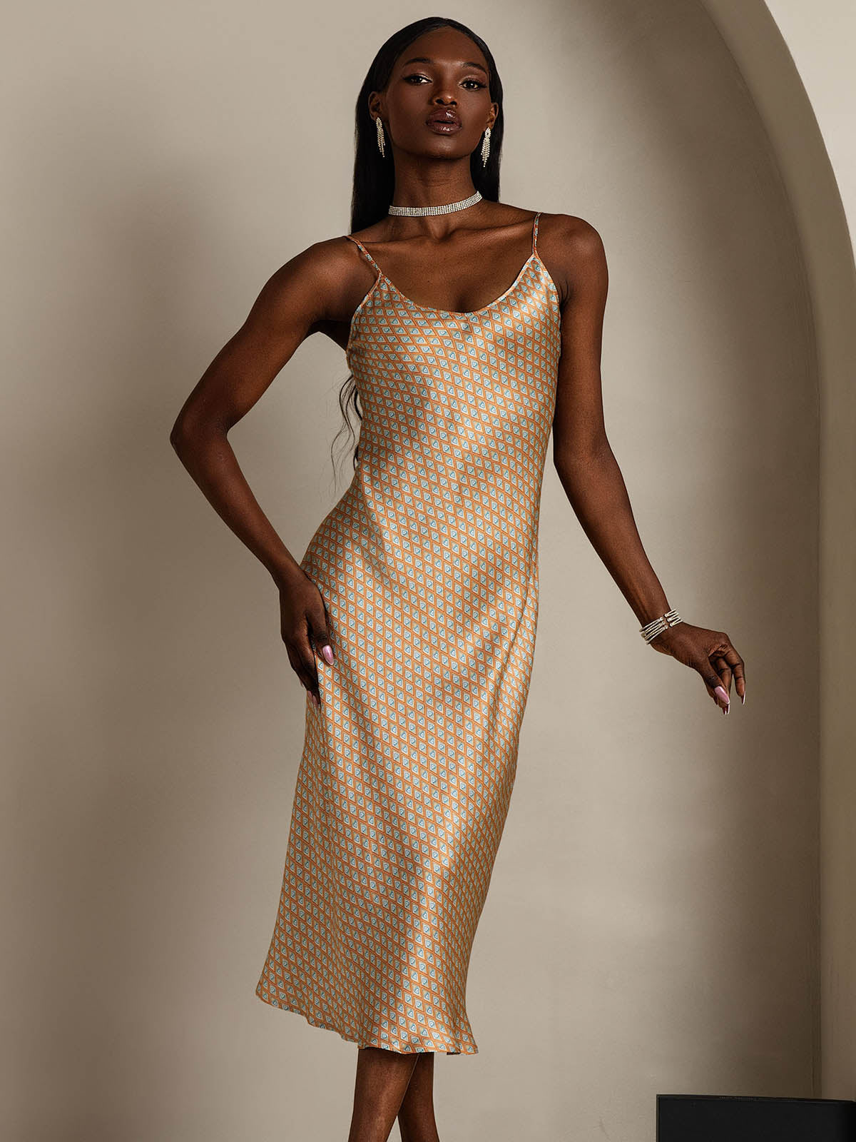 Robe Longue en Soie avec Bretelles Spaghetti