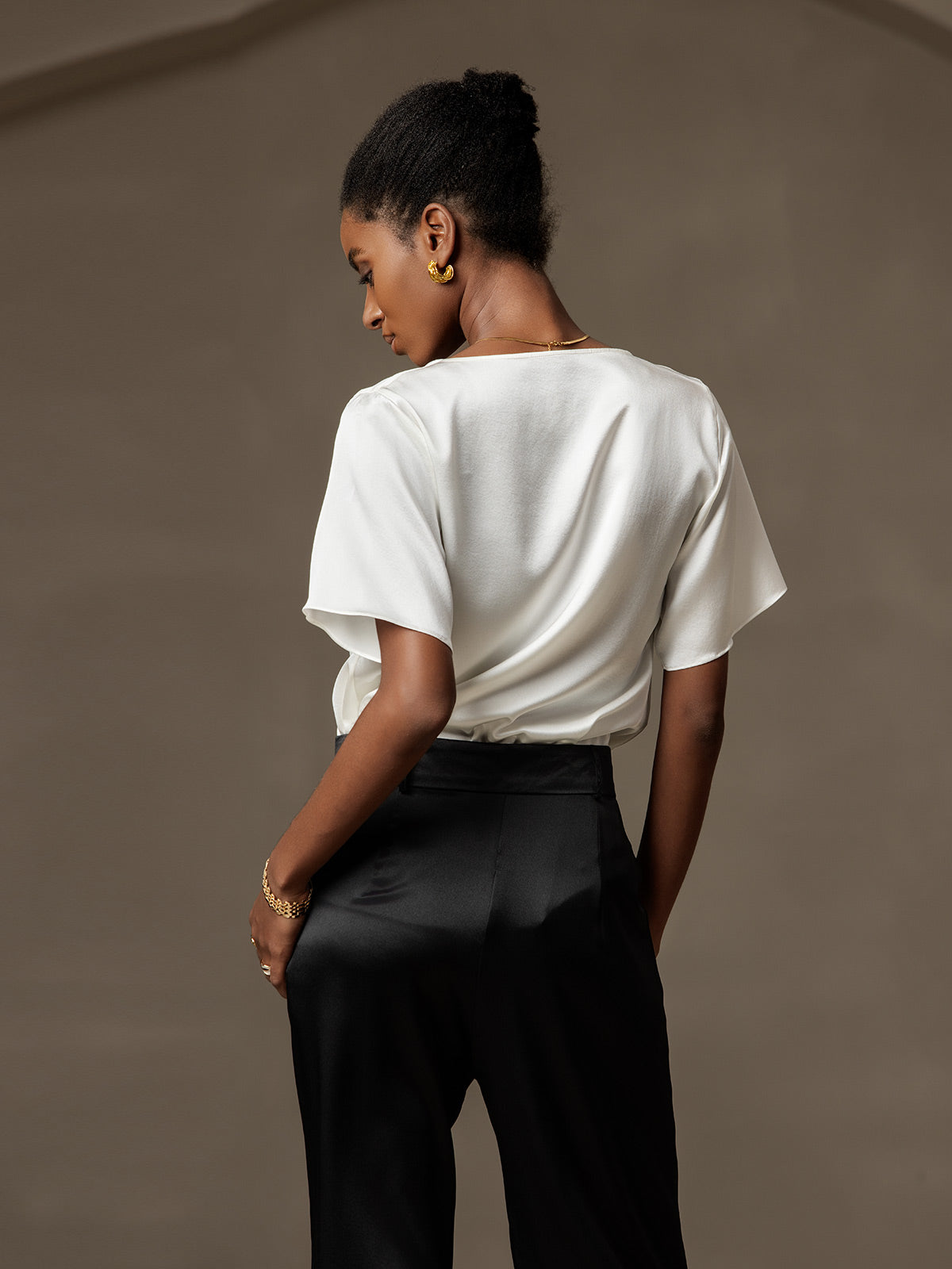 19Momme T-shirt court à col bénitier en soie décontracté