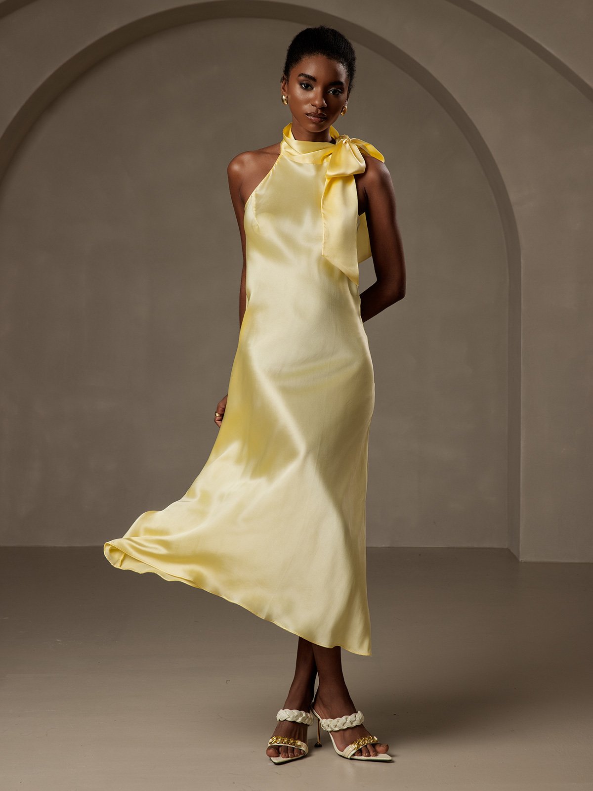 19Momme Soie Nouer Col Maxi Robe